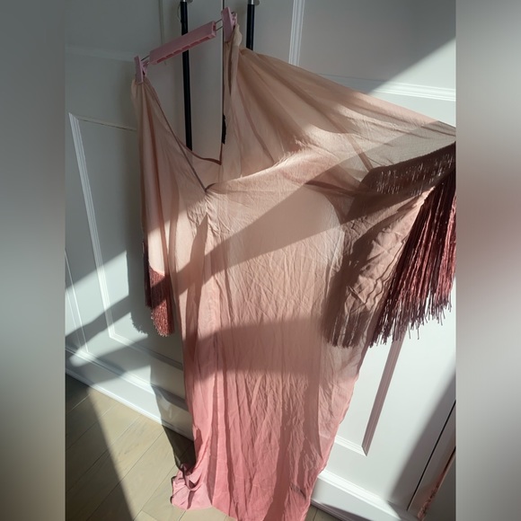 Michael Costello For Revolve, fringe cover up, mauve ombré - Picture 6 of 7